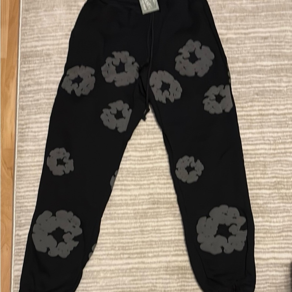 Denim Tears Black and Gray Mens M Jogger Pants. Brand new